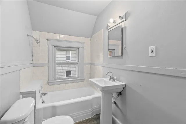 $159,000 | 916 Wildwood Avenue, Jackson, MI 49202