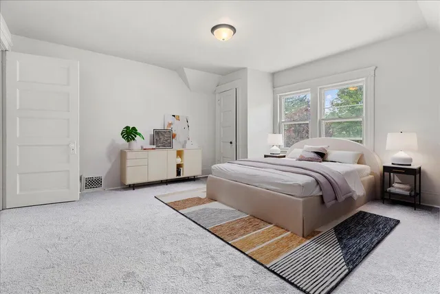 $159,000 | 916 Wildwood Avenue, Jackson, MI 49202