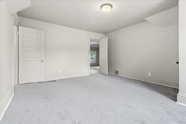 $159,000 | 916 Wildwood Avenue, Jackson, MI 49202