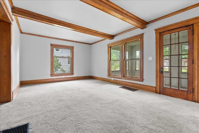 $159,000 | 916 Wildwood Avenue, Jackson, MI 49202