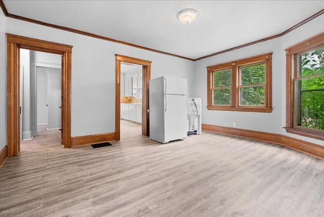 $159,000 | 916 Wildwood Avenue, Jackson, MI 49202