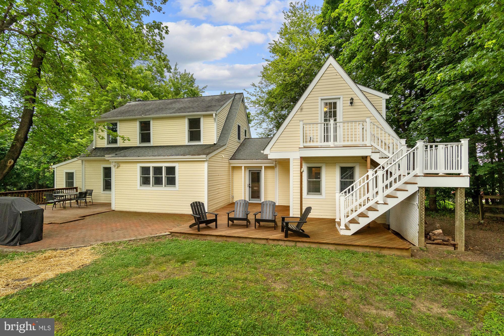 21720 Beallsville Road Barnesville, MD 20838 - Photo 11 of 88 Character, charm, and over 2400 sq/ft of living!