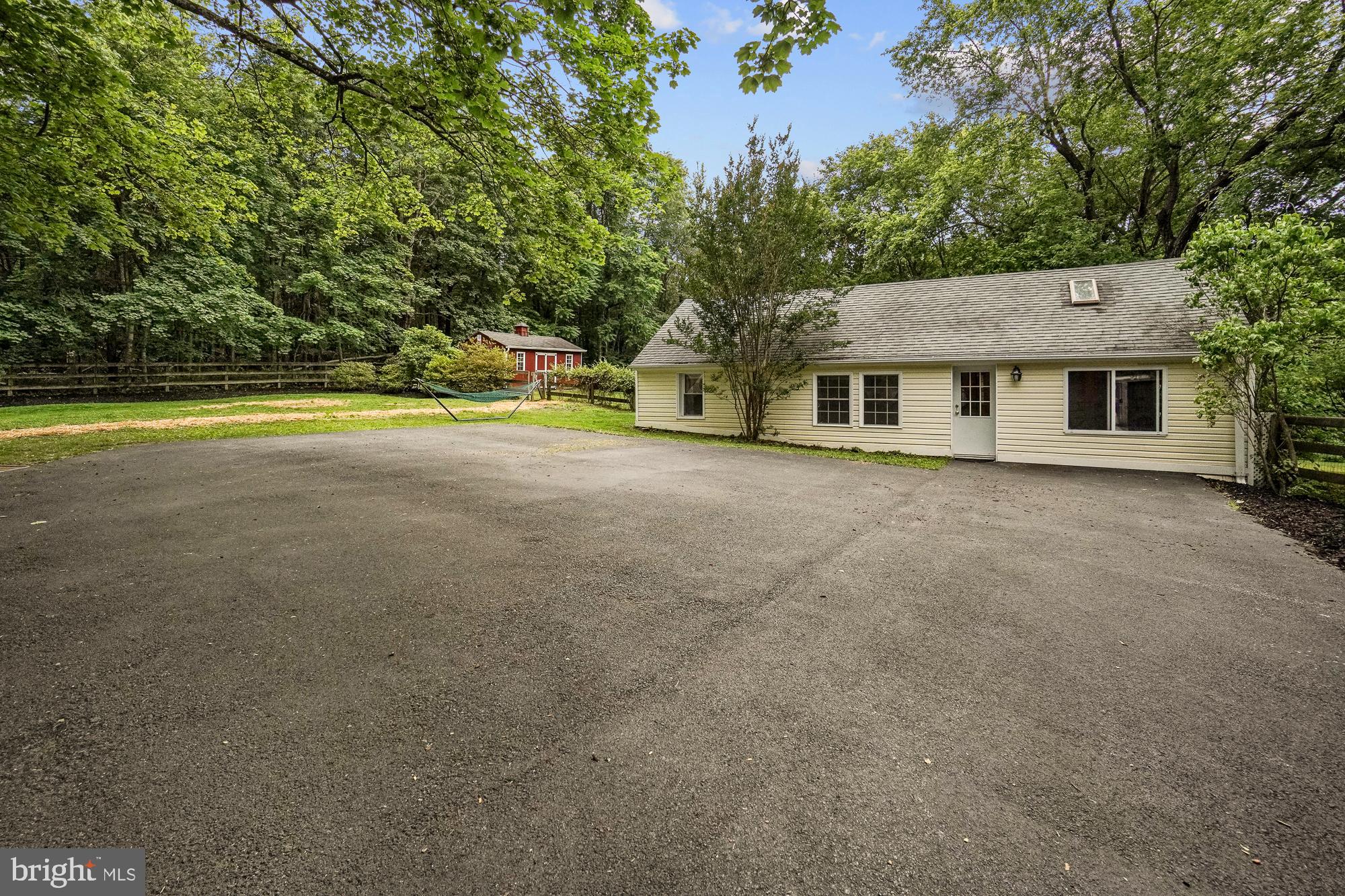 21720 Beallsville Road Barnesville, MD 20838 - Photo 16 of 88 Guest cottage? Studio? Gym space? Everything!