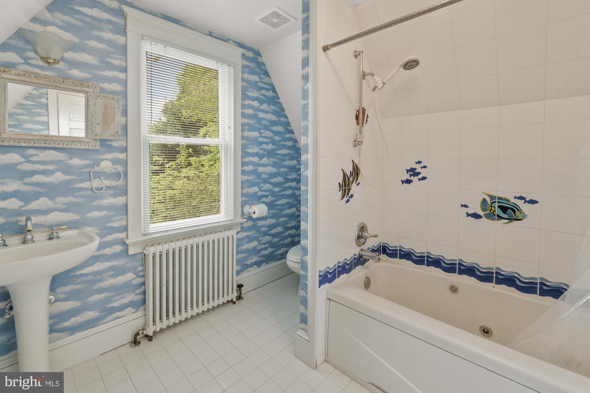 21720 Beallsville Road Barnesville, MD 20838 - Photo 66 of 88 Hall bath upstairs