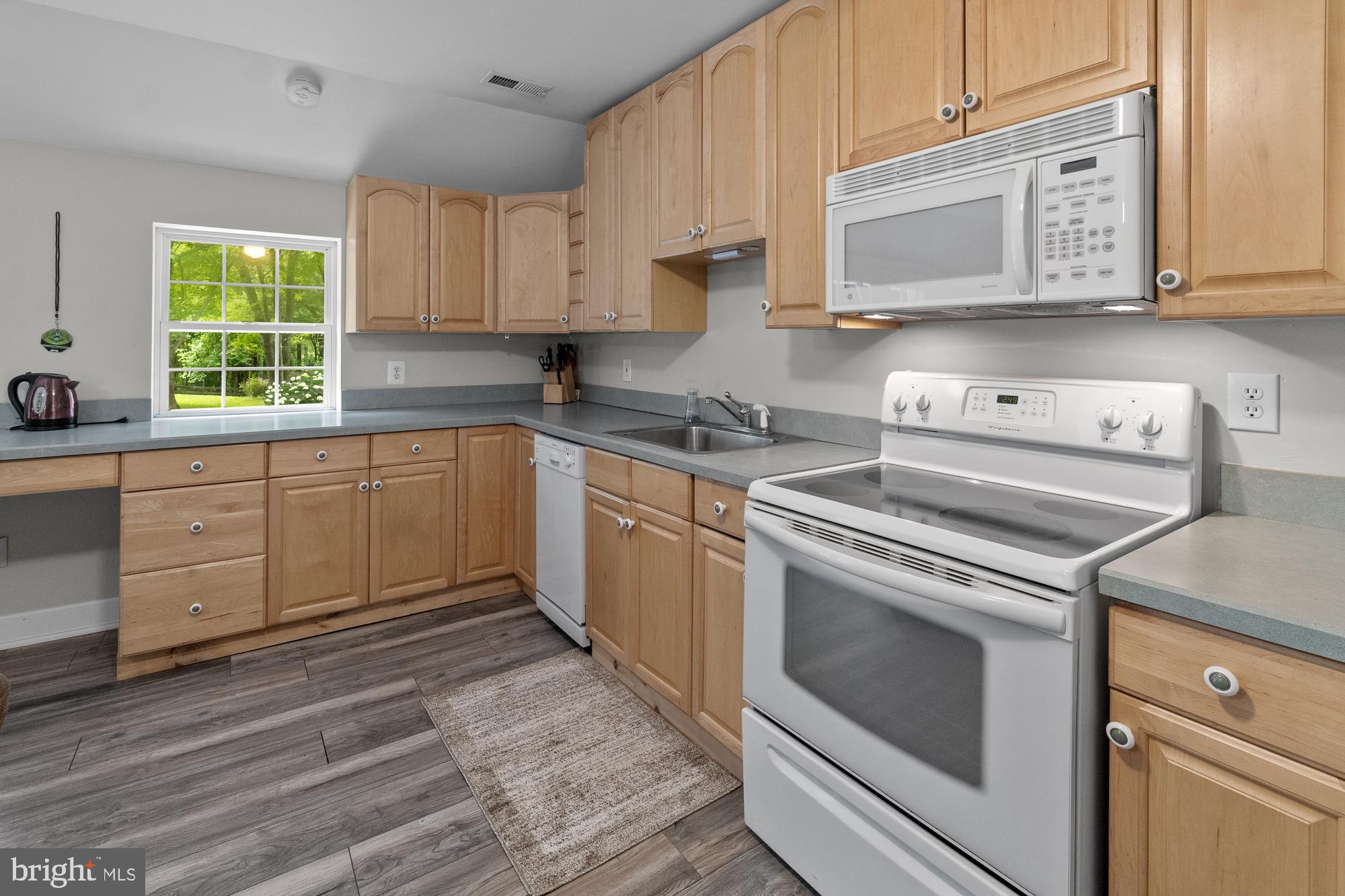 21720 Beallsville Road Barnesville, MD 20838 - Photo 71 of 88 A full second kitchen