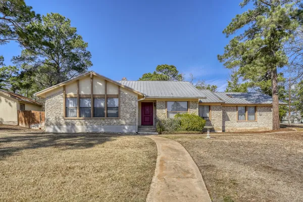 $389,000 | 102 Lei Court, Bastrop, TX 78602