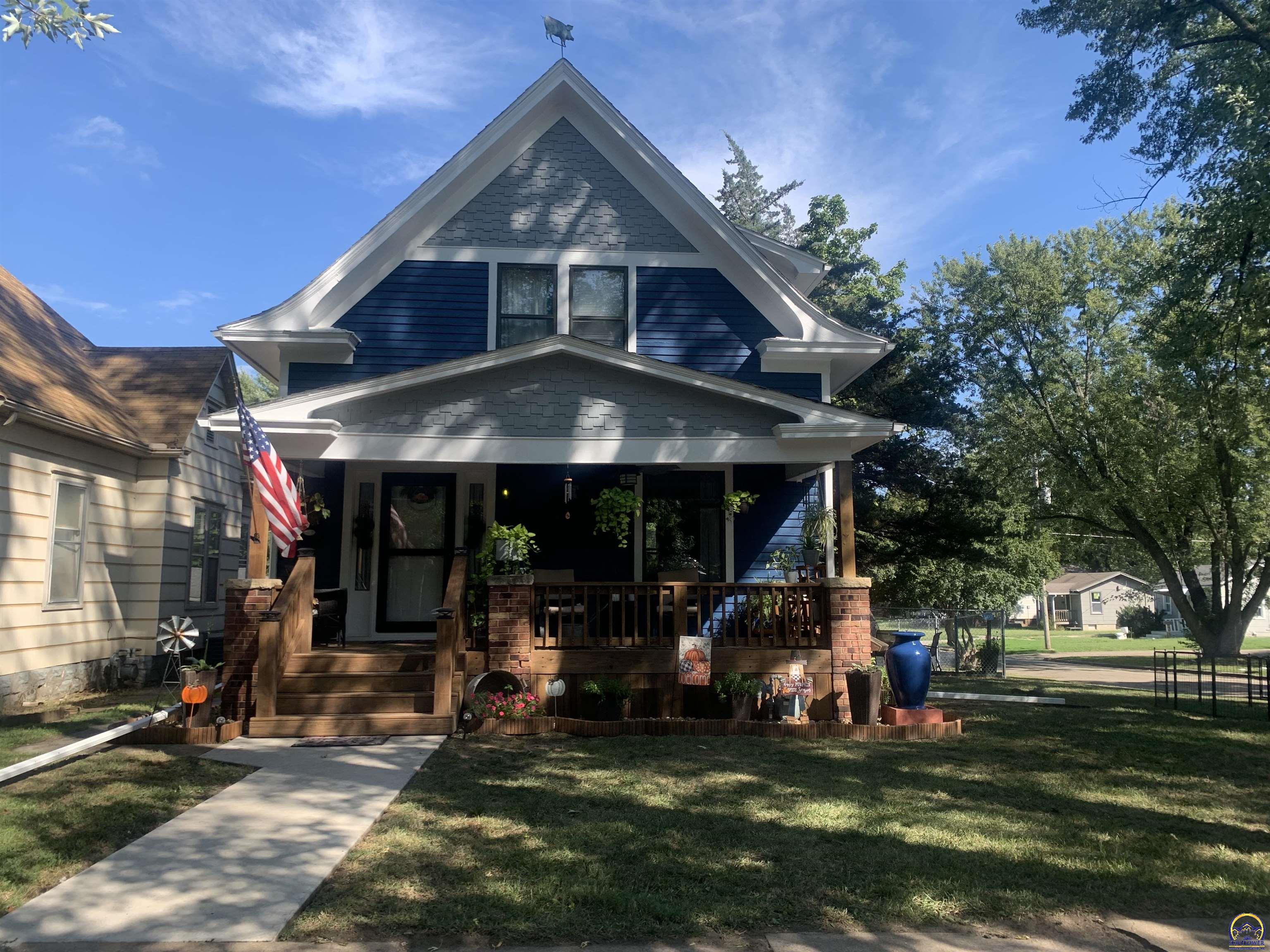 348 Southwest Jewell Avenue Topeka, KS 66606 - Photo 1 of 1