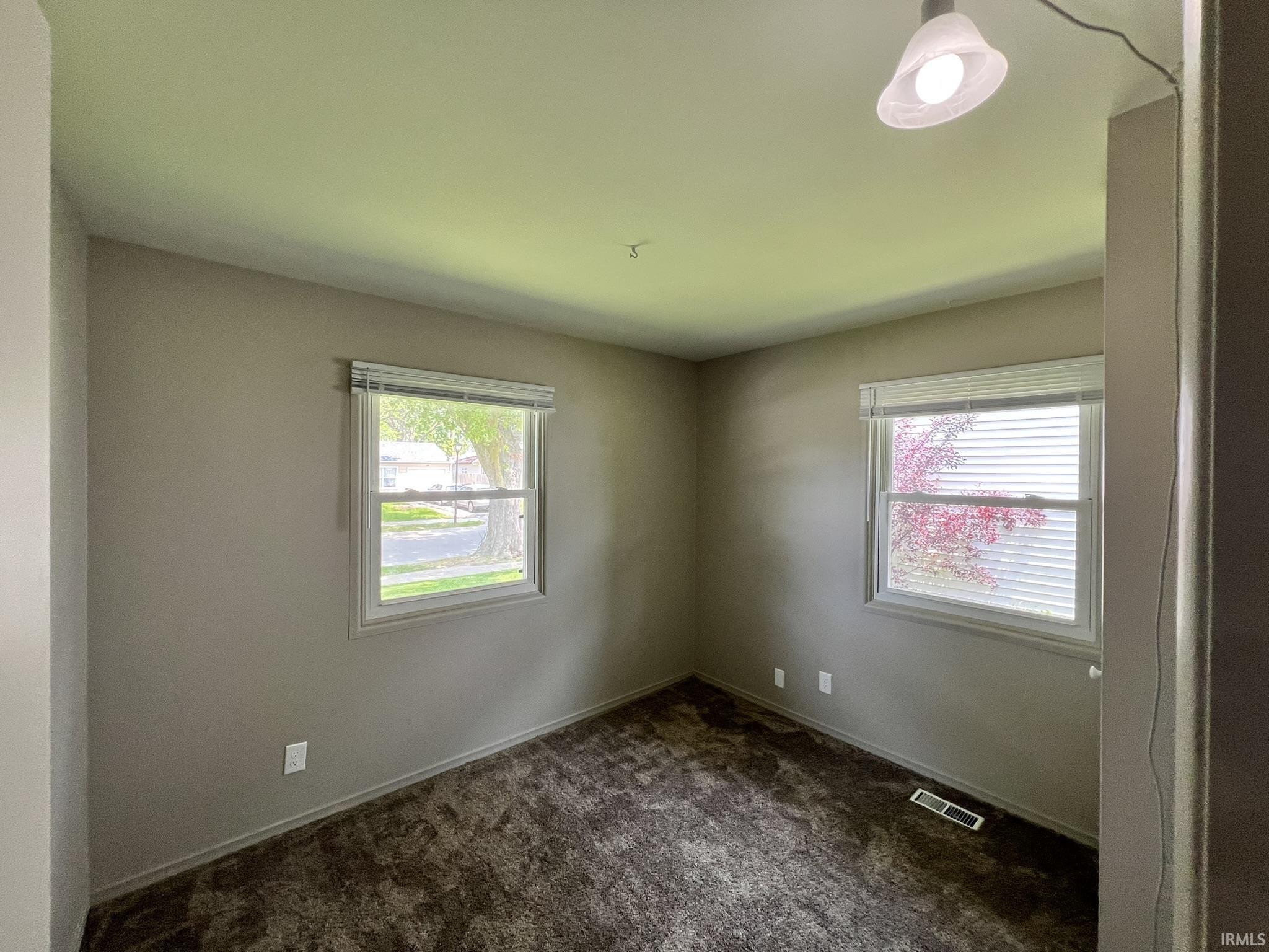 1104 Larch Lane Fort Wayne, IN 46825 - Photo 13 of 36