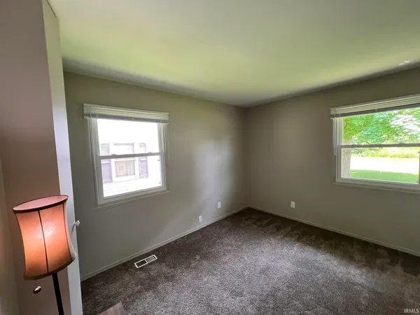 $177,900 | 1104 Larch Lane, Fort Wayne, IN 46825