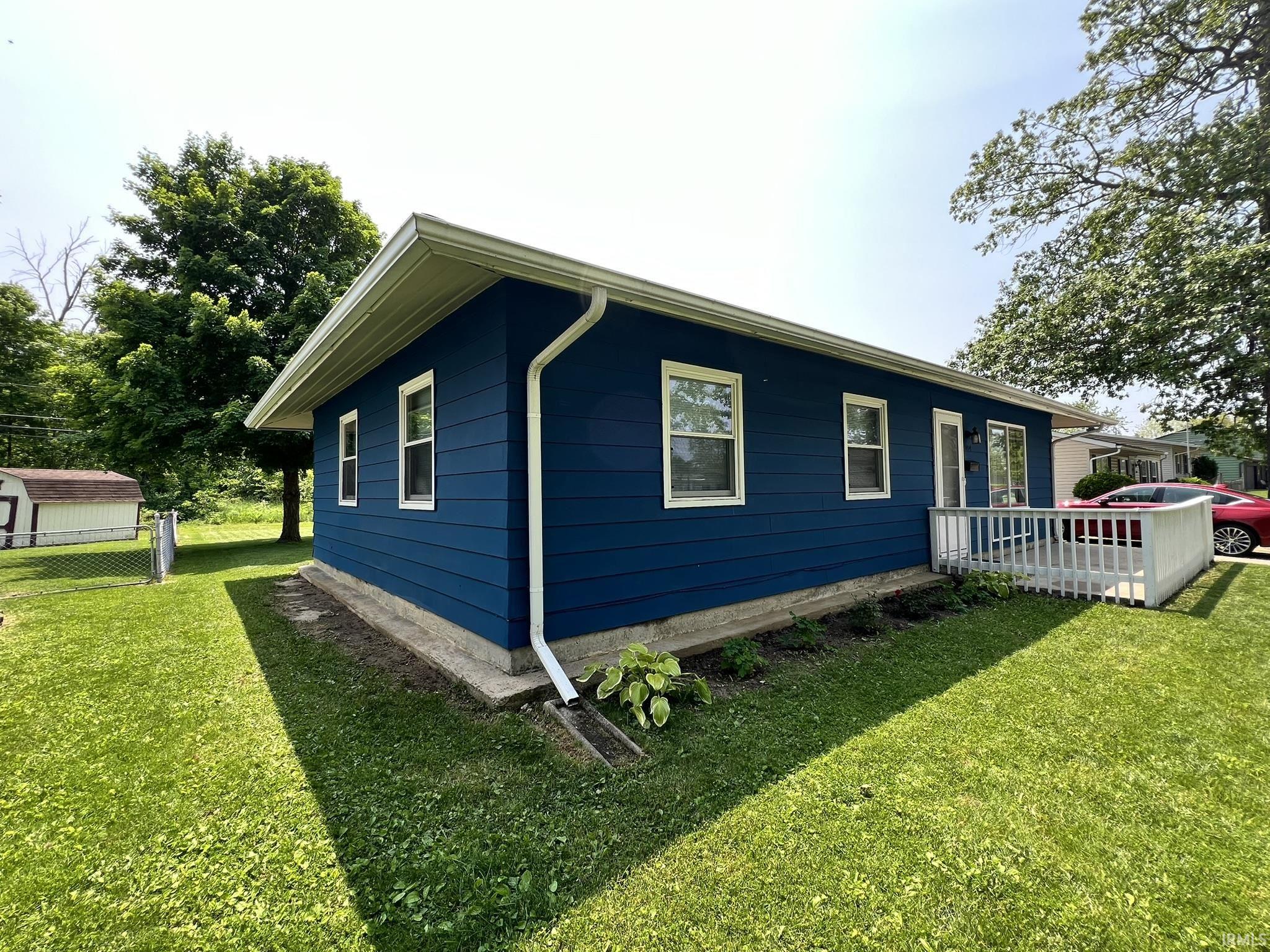 1104 Larch Lane Fort Wayne, IN 46825 - Photo 3 of 36