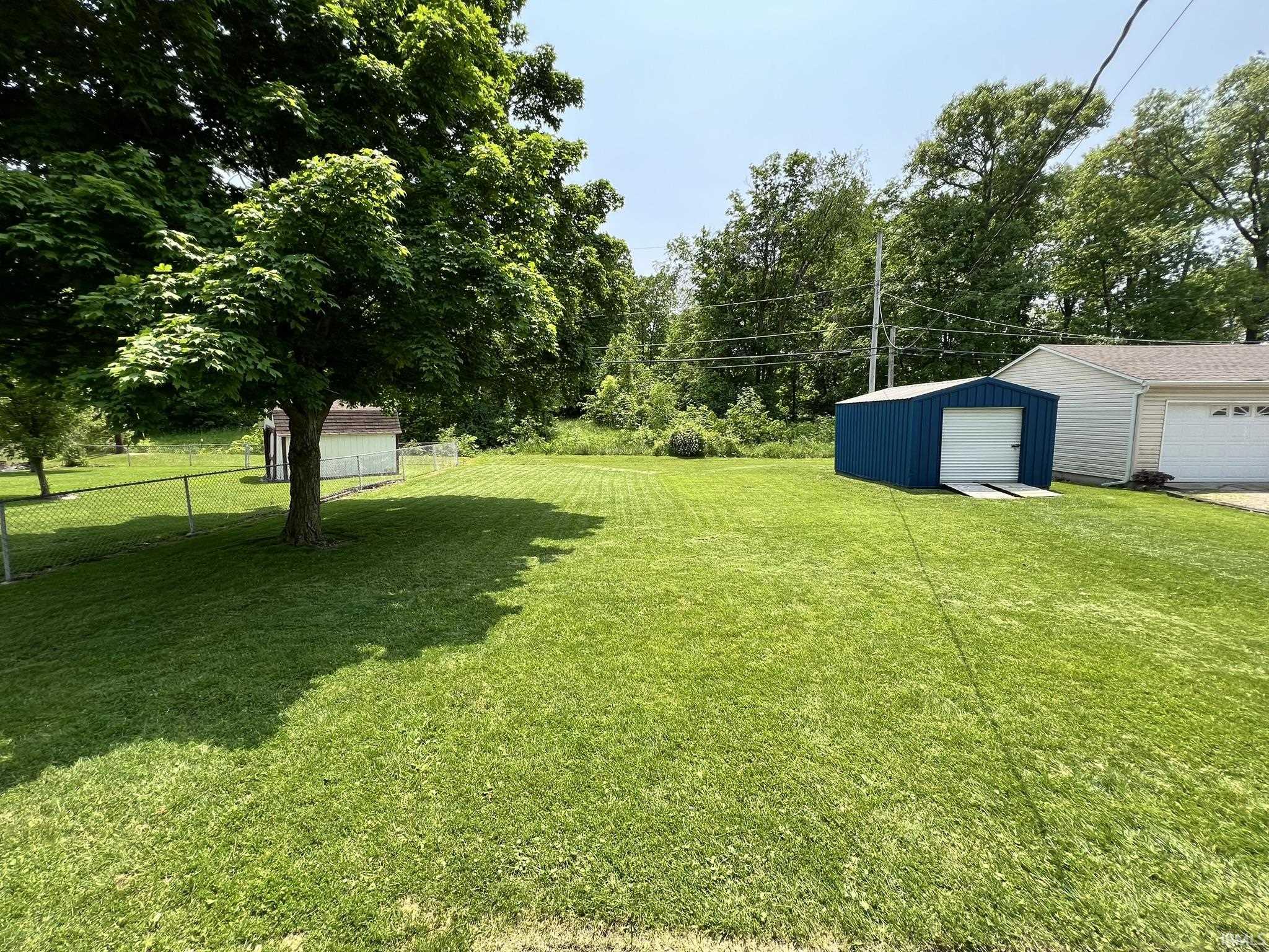 1104 Larch Lane Fort Wayne, IN 46825 - Photo 8 of 36