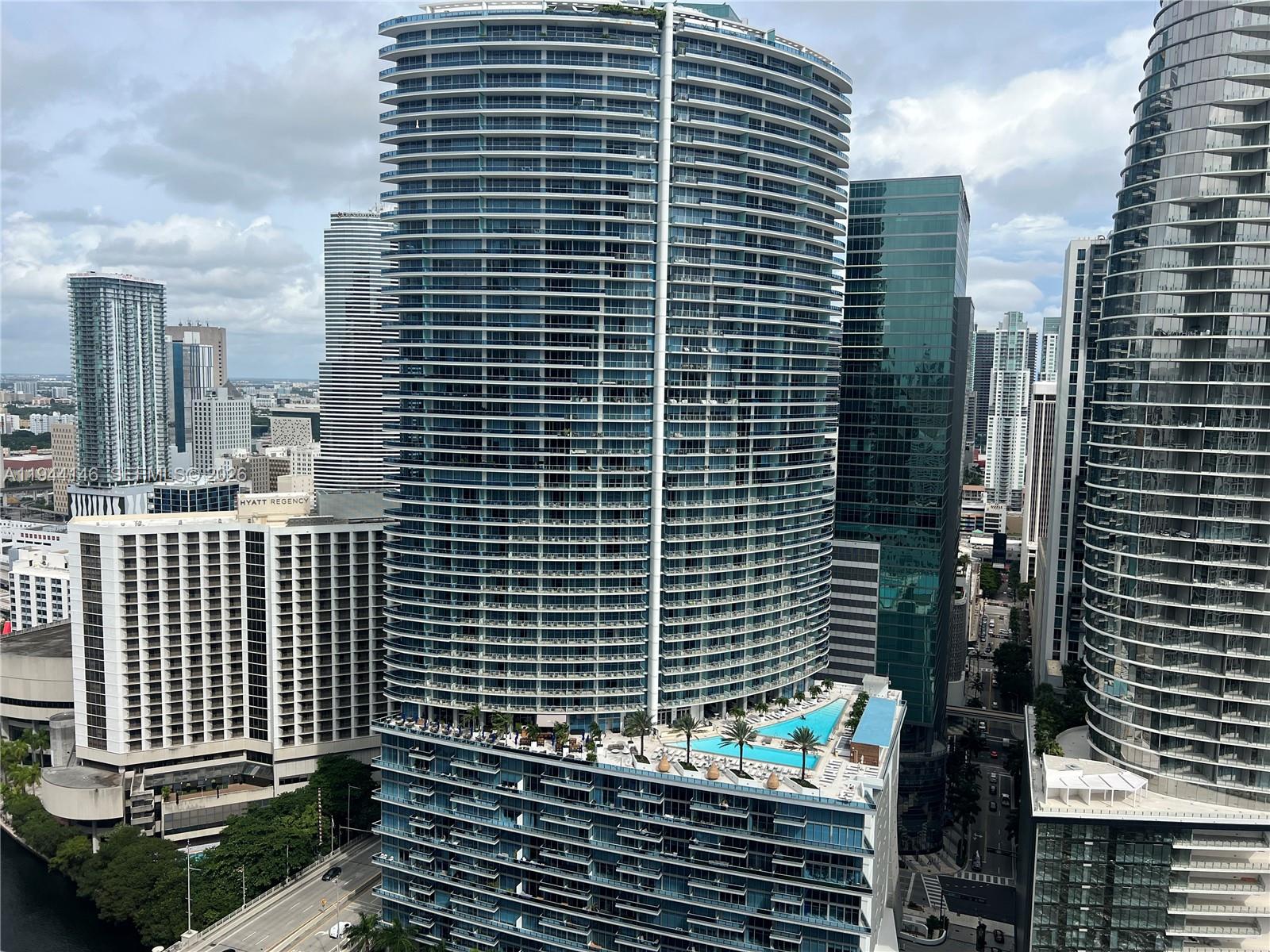 475 Brickell Avenue, Unit 3514 Miami, FL 33131 - Photo 11 of 16 a view of a city with tall buildings