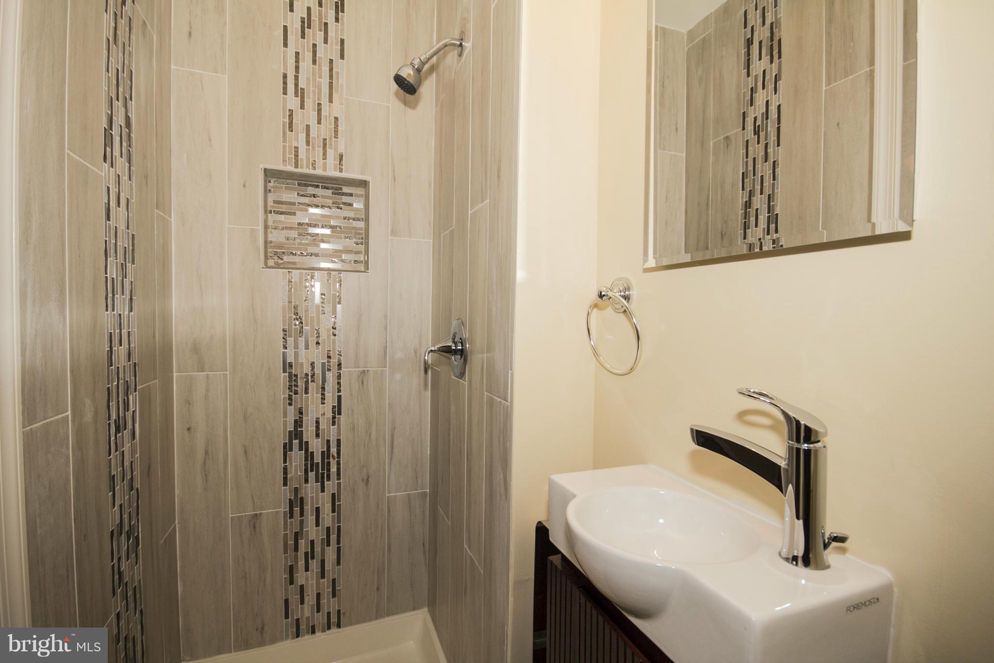 6758 Ransome Drive Baltimore, MD 21207 - Photo 17 of 30 Bath (Master)