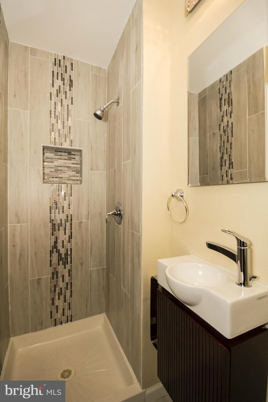 6758 Ransome Drive Baltimore, MD 21207 - Photo 18 of 30 Bath (Master)
