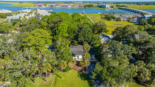 $925,000 | 112 West Indian Avenue, Folly Beach, SC 29439
