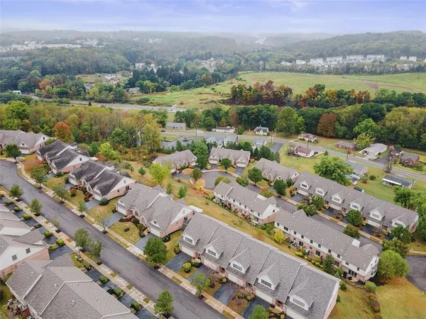 $275,000 | 306 Woodcrest Drive, Coraopolis, PA 15108