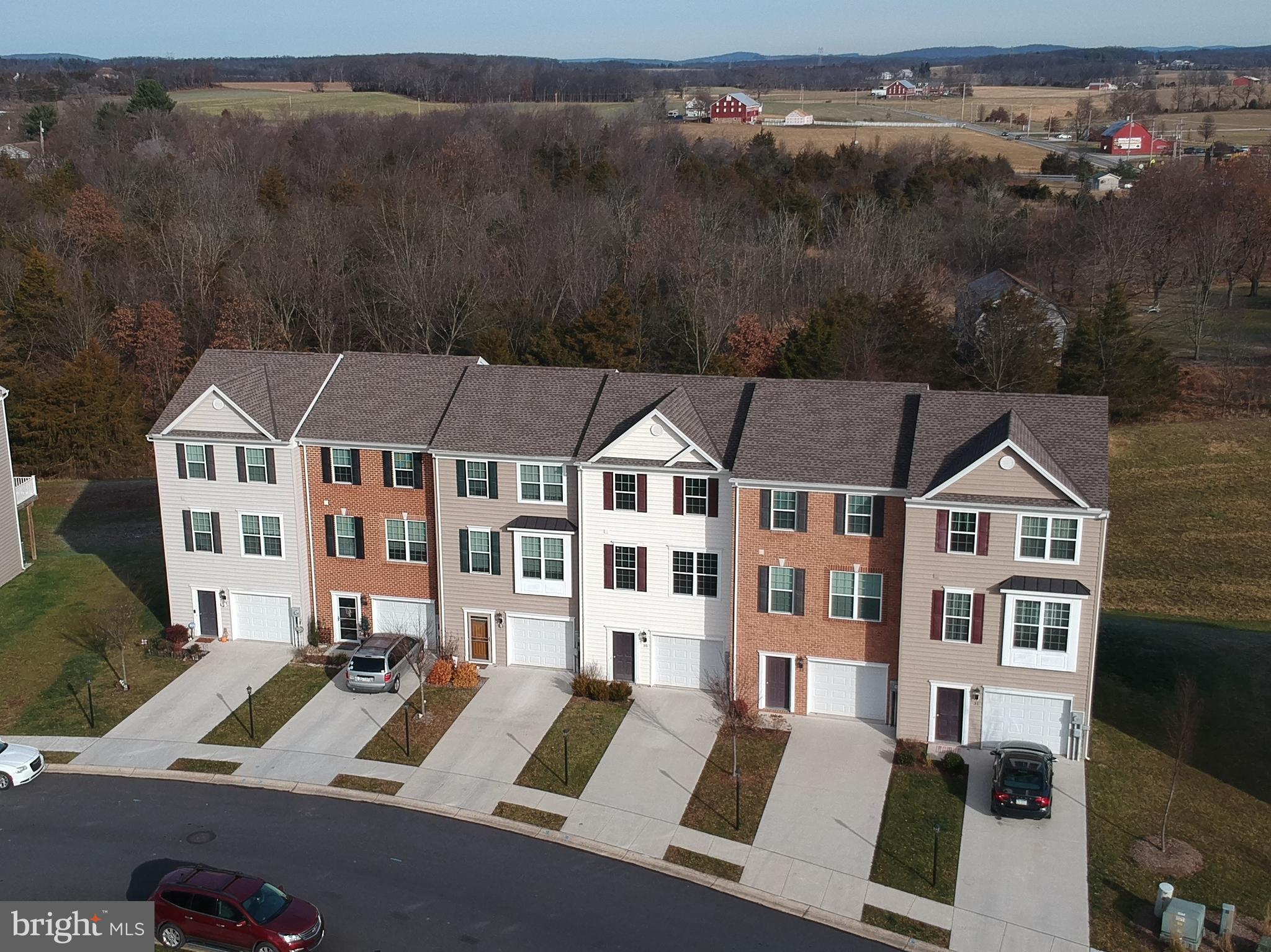 37 Winslow Ct. Gettysburg, PA 17325 - Photo 2 of 24