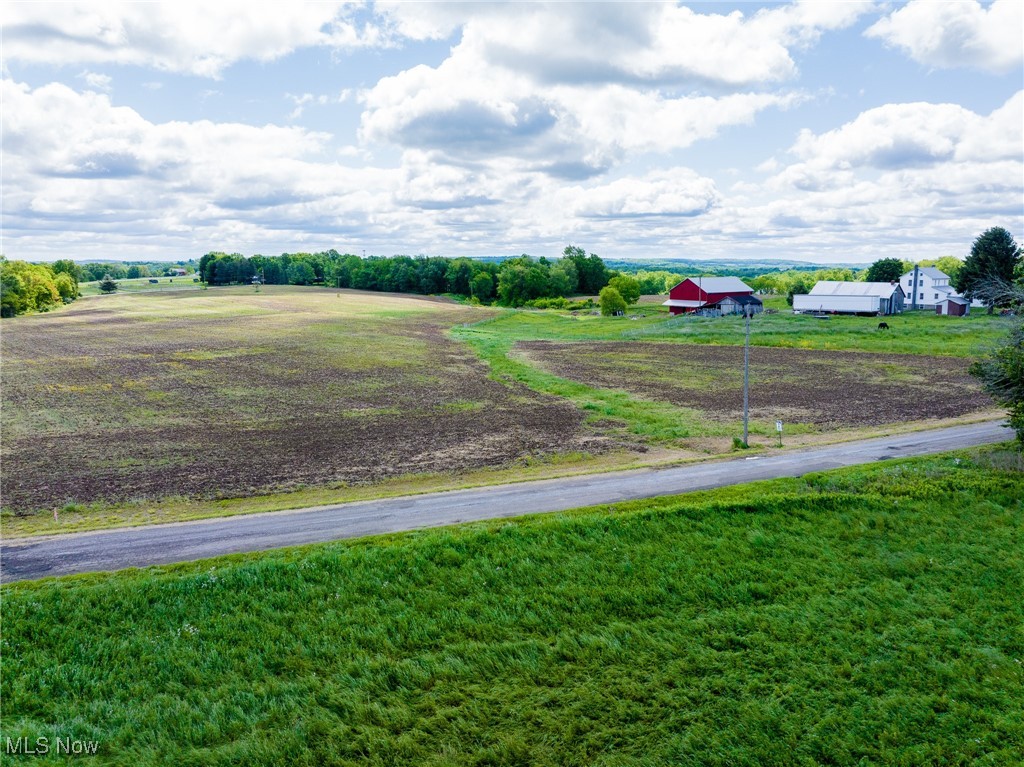 5484 Smith Road Southwest Navarre, OH 44662 - Photo 7 of 9 Gallery Image 7