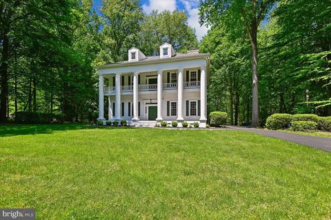 $1,625,000 | 7302 Meadow Wood Way, Clarksville, MD 21029