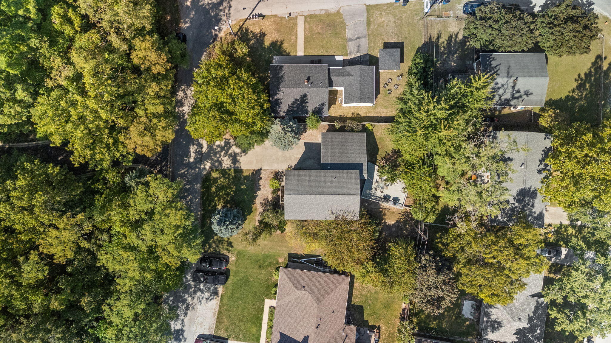 225 Warren Road Michigan City, IN 46360 - Photo 42 of 47 an aerial view of multiple houses with yard