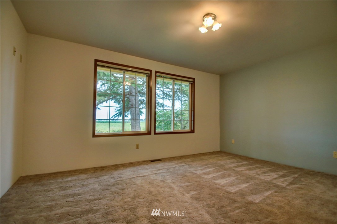 7177 Worline Road Bow, WA 98232 - Photo 12 of 31 Gallery Image 12