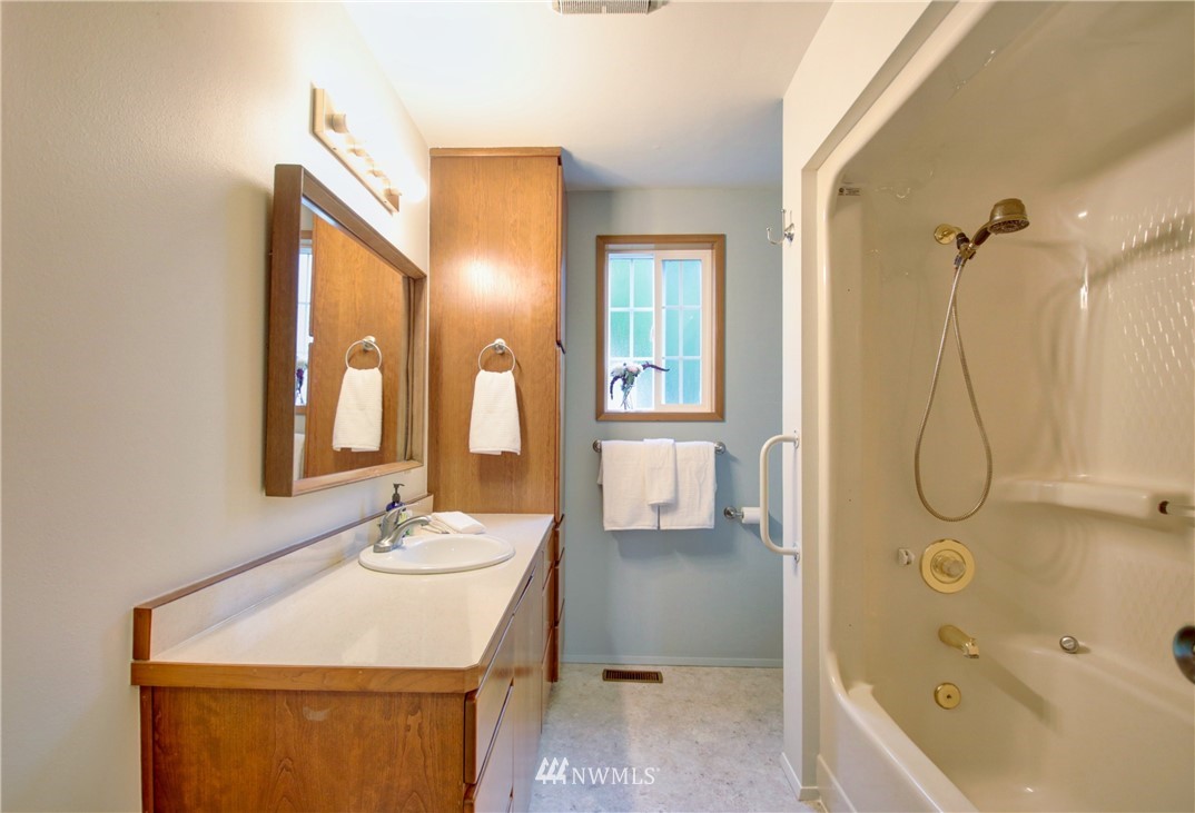 7177 Worline Road Bow, WA 98232 - Photo 13 of 31 Gallery Image 13