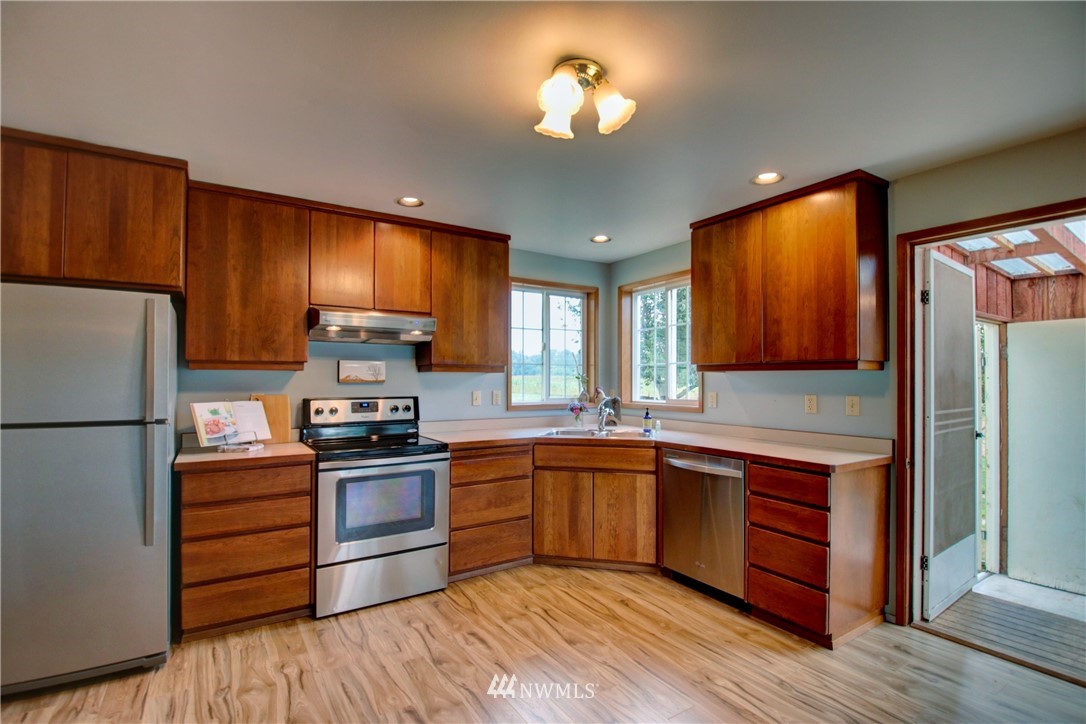 7177 Worline Road Bow, WA 98232 - Photo 7 of 31 Gallery Image 7