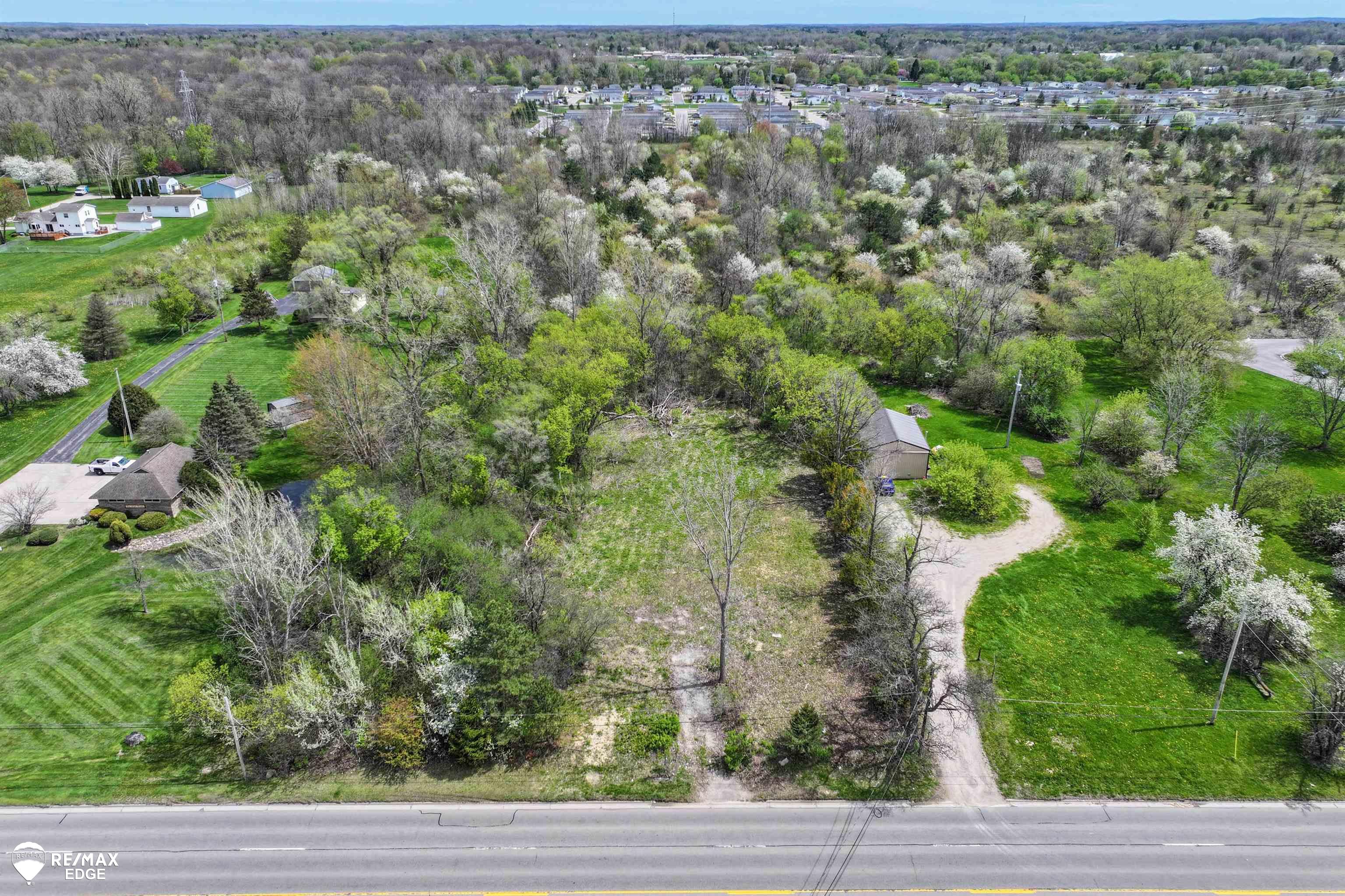 3353 South Center Road Burton, MI 48519 - Photo 8 of 15