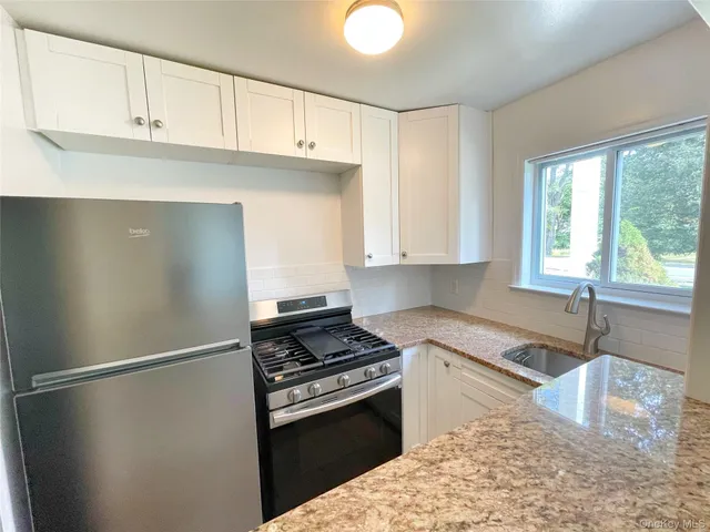 $1,700 | 92 Osborne Hill Road, Unit A3, Wappingers Falls, NY 12590