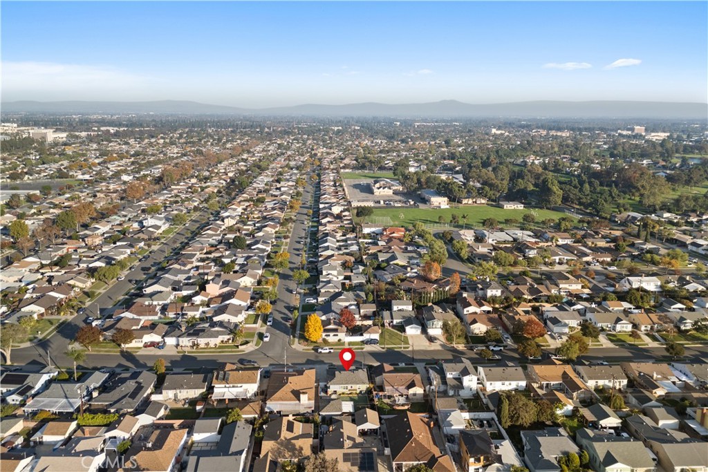 4559 Levelside Avenue Lakewood, CA 90712 - Photo 31 of 32 an aerial view of multiple house