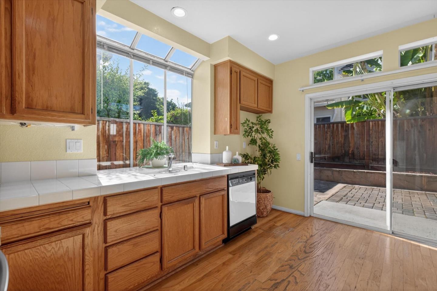 5417 Ridgewood Drive Fremont, CA 94555 - Photo 12 of 40