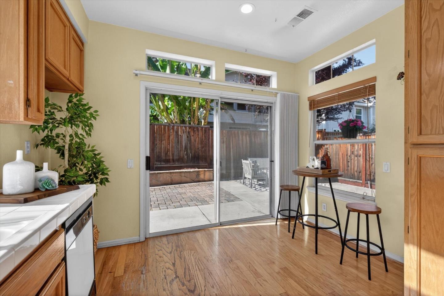 5417 Ridgewood Drive Fremont, CA 94555 - Photo 13 of 40
