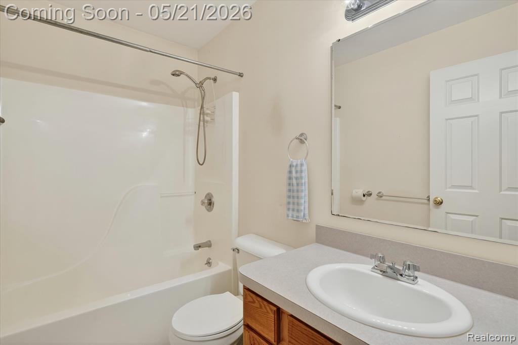 1607 Cedarwood Drive Flushing, MI 48433 - Photo 18 of 27