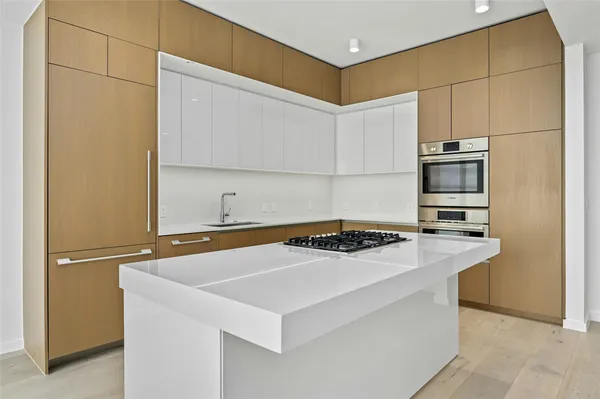 $800,000 | 313 West 17th Street, Unit 2103, Austin, TX 78701