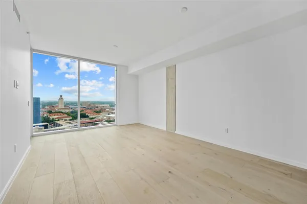 $800,000 | 313 West 17th Street, Unit 2103, Austin, TX 78701