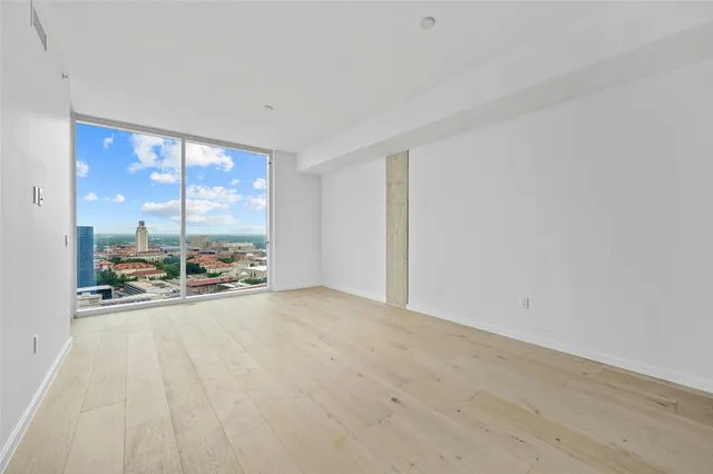 $800,000 | 313 West 17th Street, Unit 2103, Austin, TX 78701