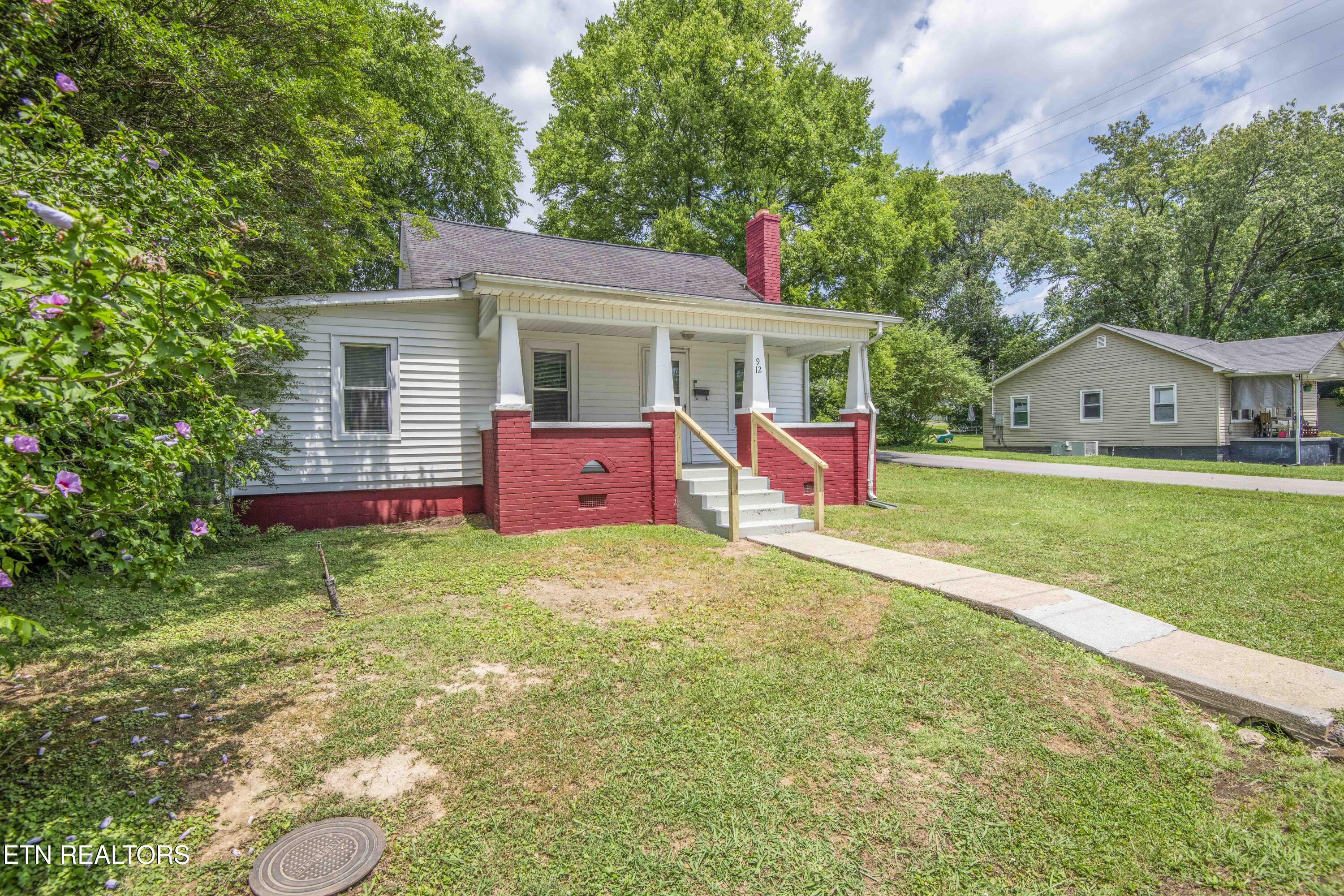 912 Medaris Street Clinton, TN 37716 - Photo 4 of 44 extrior 3_1