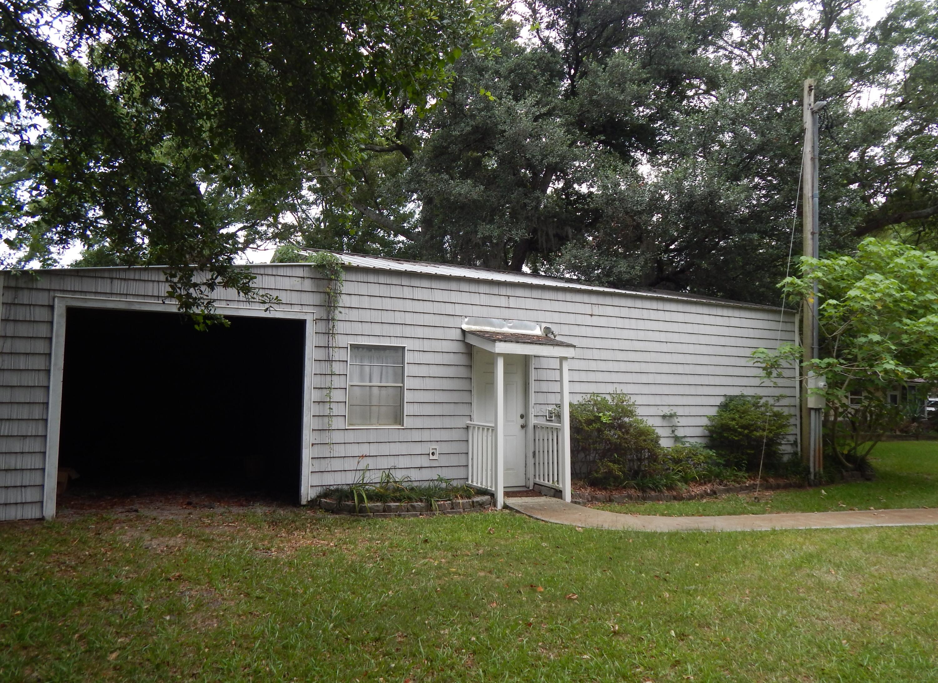 1150 Overton Drive Moncks Corner, SC 29461 - Photo 43 of 49 has its own half bath