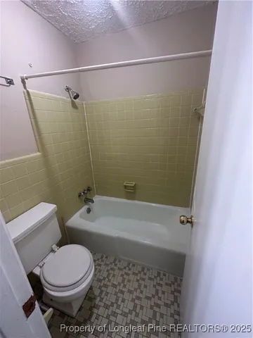 $725 | 4953 Fieldcrest Drive, Unit E, Fayetteville, NC 28303