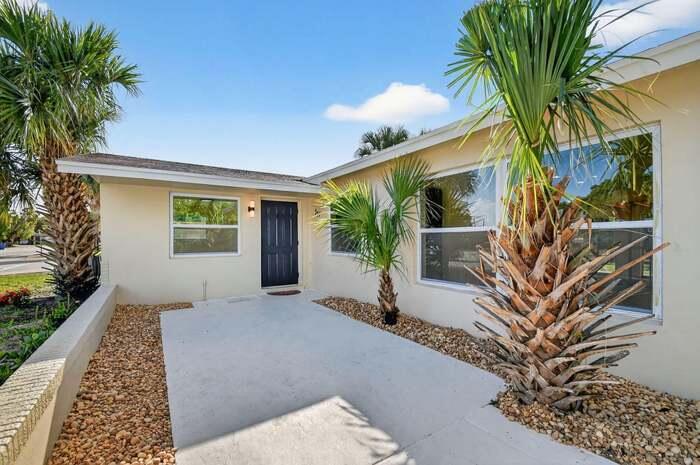371 West 34th Street Riviera Beach, FL 33404 - Photo 27 of 27 front view photo