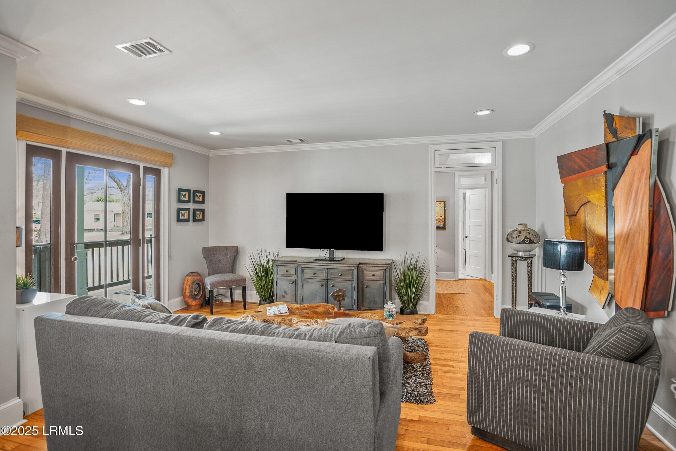 406 Heyward Street Beaufort, SC 29902 - Photo 7 of 52 DSC07068-40-1.jpg-SMALL