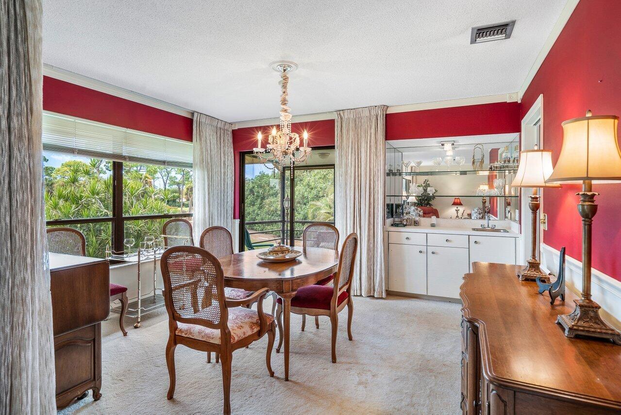 10089 Quail Covey Road, Unit HIBISCUS N Boynton Beach, FL 33436 - Photo 8 of 37 Dining area
