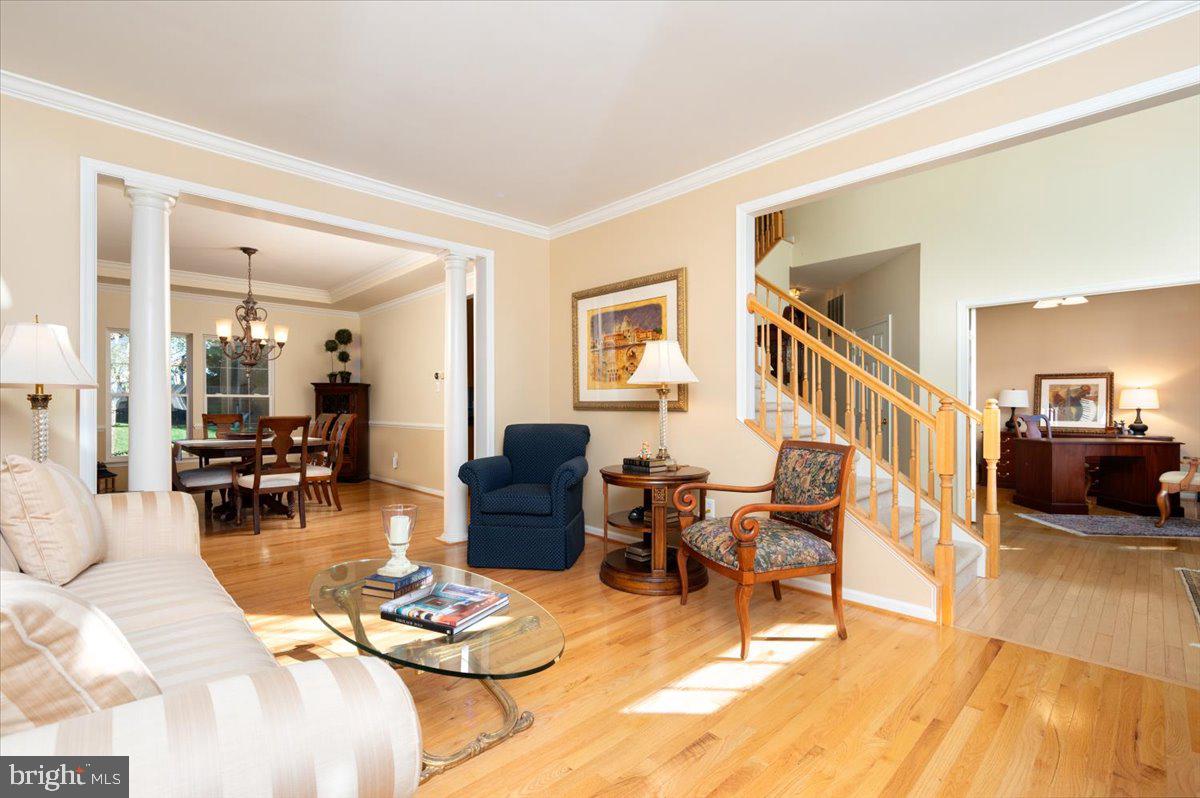 11224 Chaucers Ridge Court Laurel, MD 20723 - Photo 8 of 48 Gallery Image 8