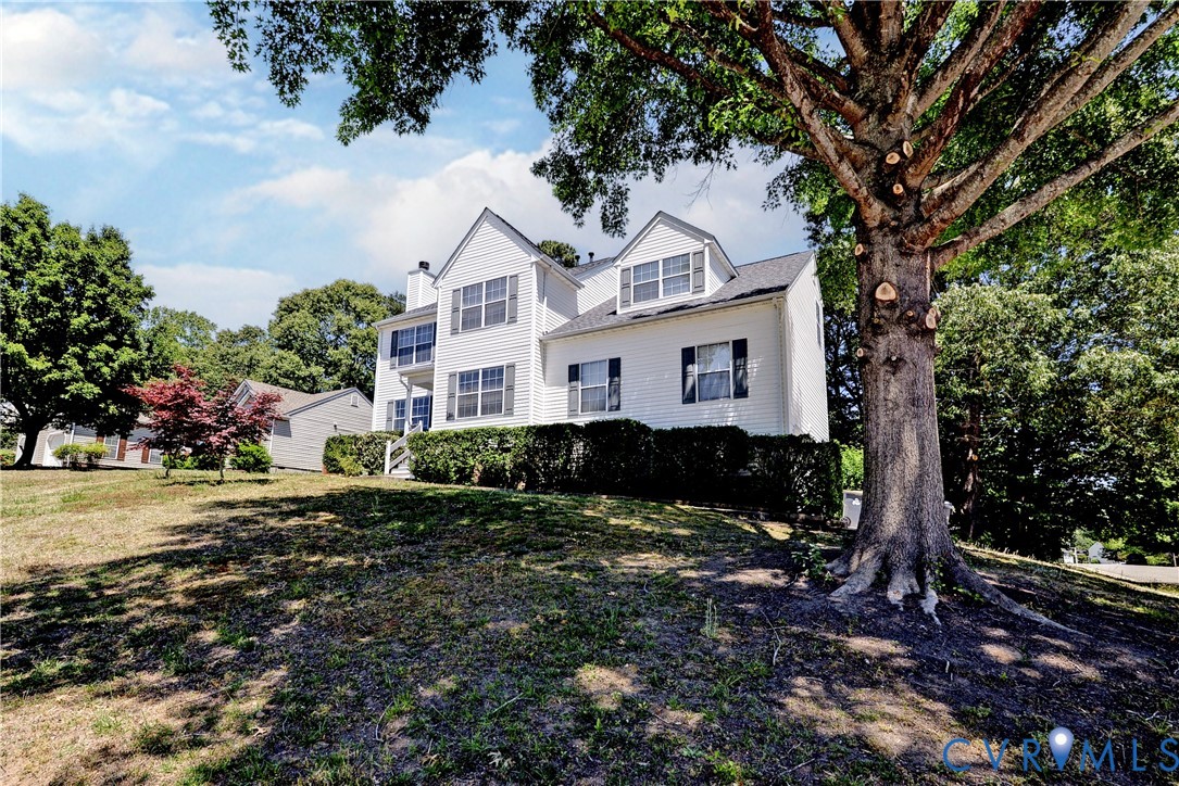 5912 Allegheny Road Williamsburg, VA 23188 - Photo 3 of 38 Welcome home to this beautifully updated 2-story t