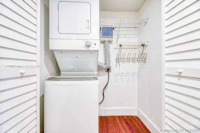 $2,795 | 9001 Southwest 77th Avenue, Unit C203, Miami, FL 33156