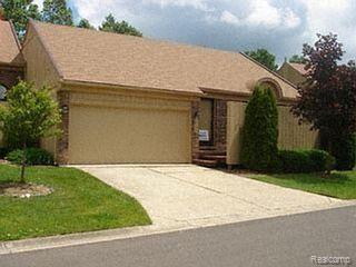 2209 Siboney Court, Unit 46 Rochester, MI 48309 - Photo 1 of 1 Front of Siboney Ct