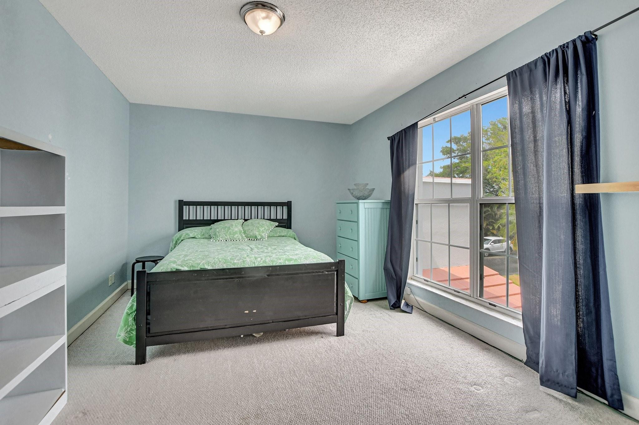 6229 Old Court Road, Unit 206 Boca Raton, FL 33433 - Photo 21 of 37 2nd bedroom with access to 2nd bathroom