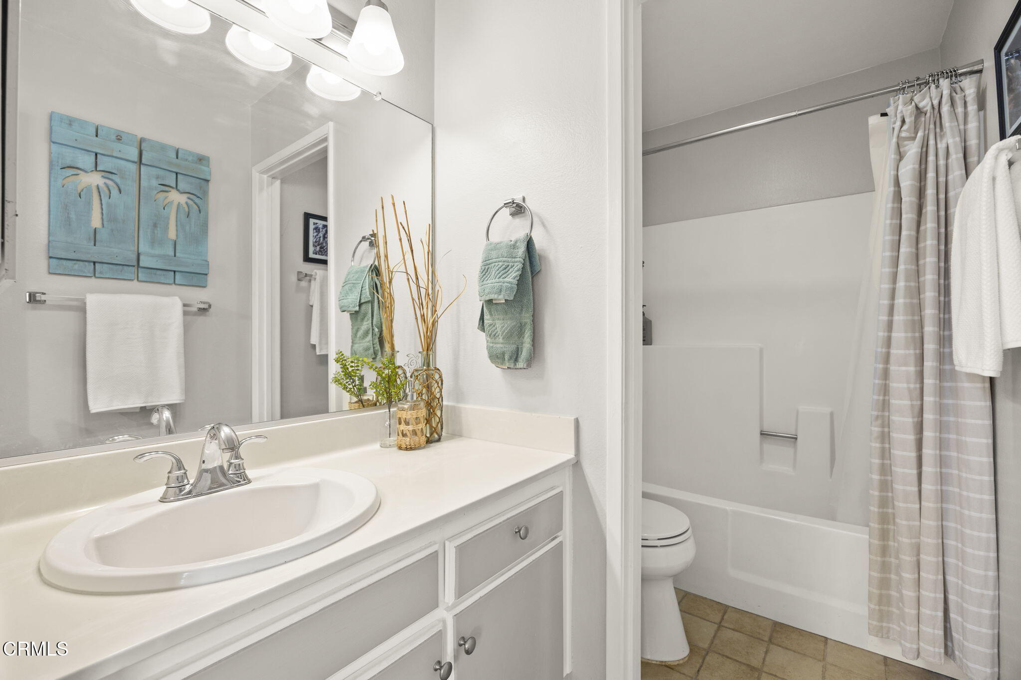 15053 Marquette Street Moorpark, CA 93021 - Photo 10 of 36 29-web-or-mls-Upmarketmedia_15053Mar-93