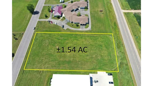 $79,900 | Xxx East Commerce Drive East, Le Center, MN 56057