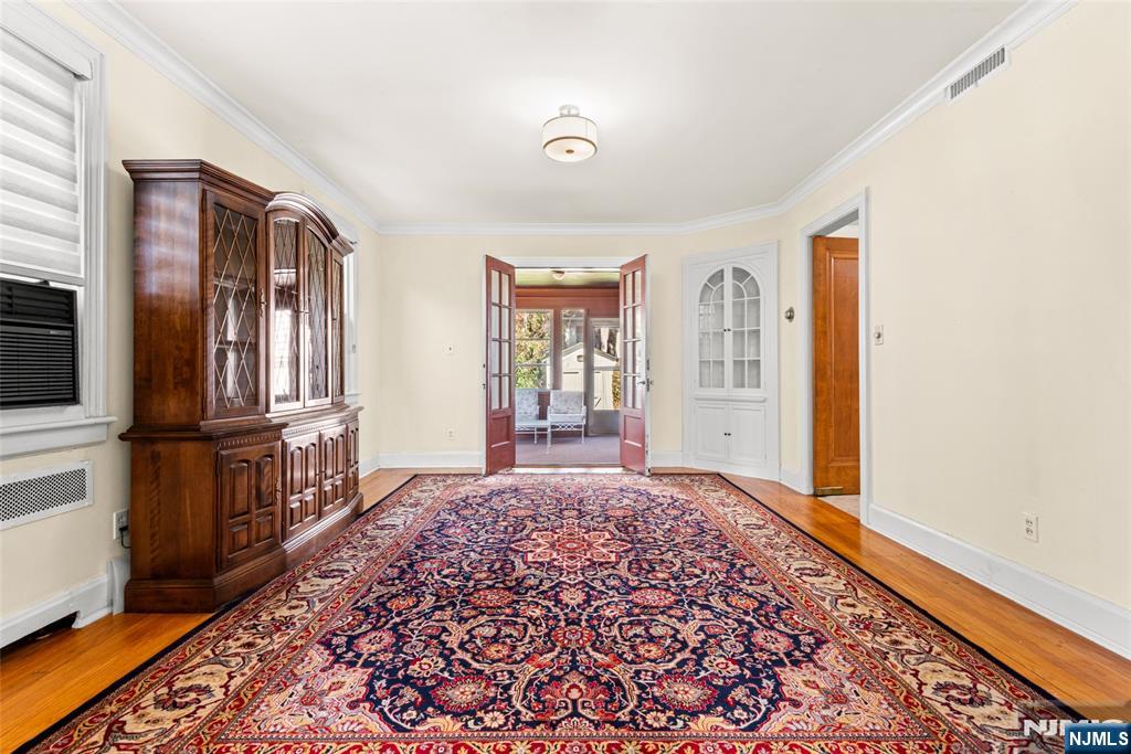 146 Irving Place Rutherford, NJ 07070 - Photo 17 of 42